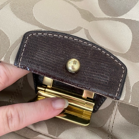 Coach authentic handbag - Picture 2 of 8